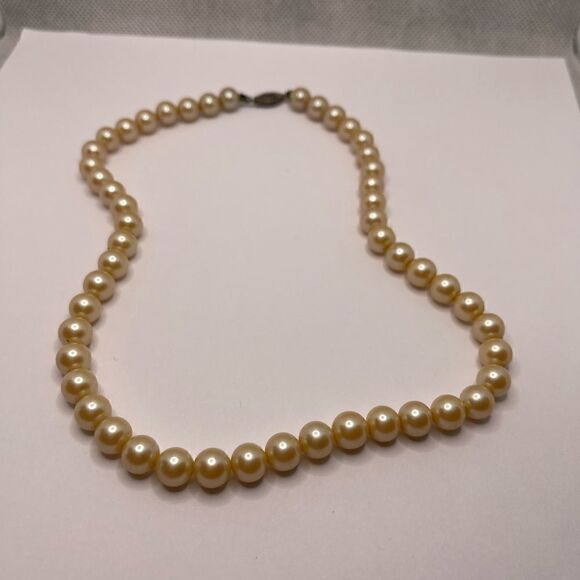 Vintage glass pearls champagne color - Picture 3 of 10